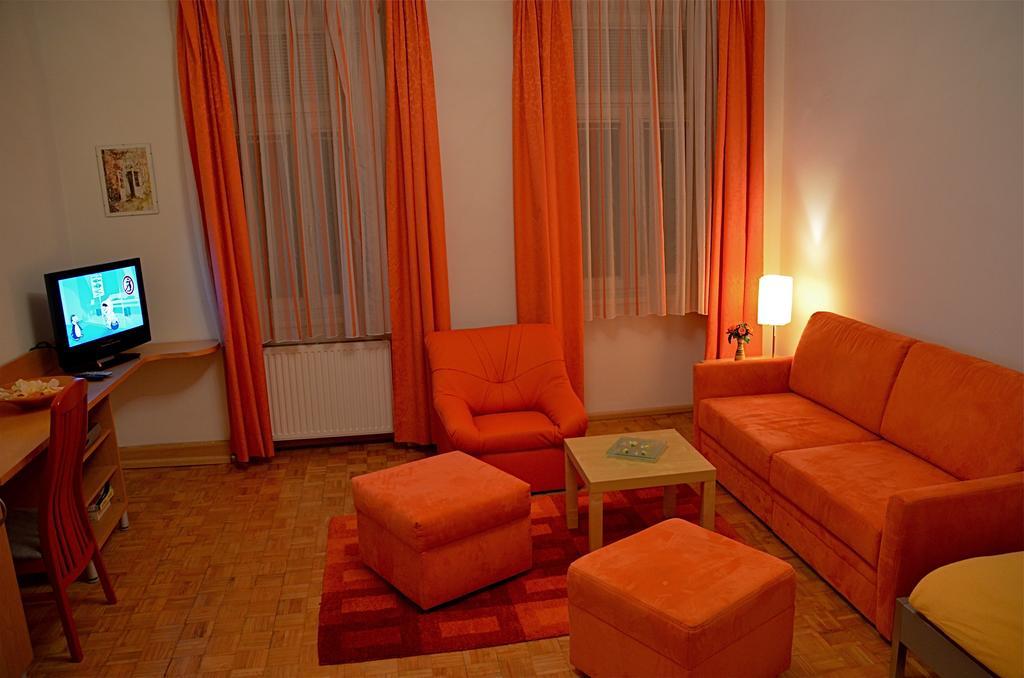 Apartment Philadelphia Wenen Kamer foto